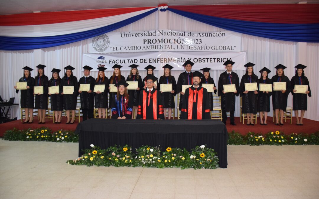 #ExcelenciaAcadémica l FENOB-UNA Coronel Oviedo celebra la Graduación de Enfermeros